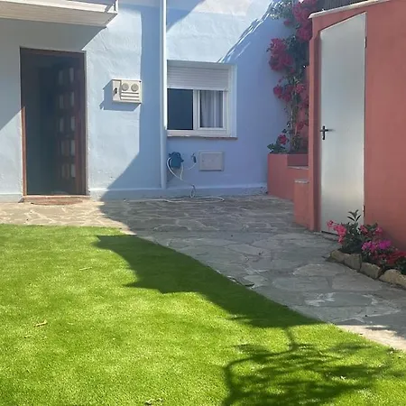 Garden House In The Center Daire *